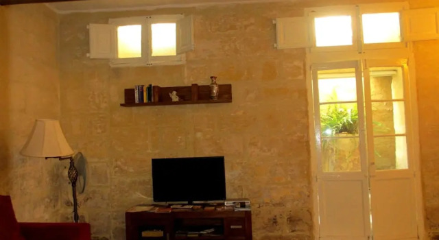 Sapphire Residences - Apartments & Penthouse In Central Sliema By Shortletsmalta, Забронировать Апартаменты/квартира Слима Мальта, рядом с Торговый центр The Point