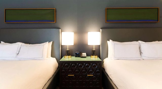 Четырёхместный номер Standard The Exchange Sacramento, Curio Collection By Hilton