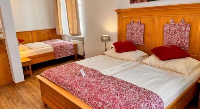 Трёхместный номер Standard Posthotel Arnold