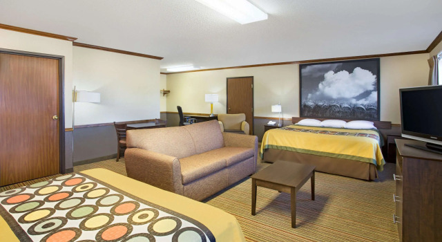 Super 8 by Wyndham New Hampton, Varaa Hotelli New Hampton Iowa