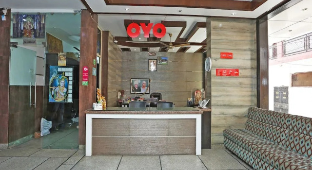 OYO 12400 Hotel Prem, Book Hotel Hoteller i Padra med morgenmad, Morgenmad