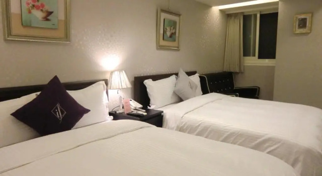 Семейный номер Superior 意芙旅店 Ifinn Hotel