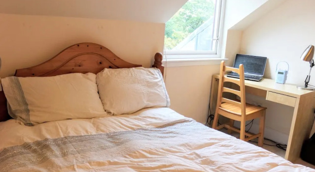 2 Bedroom Penthouse in Edinburgh