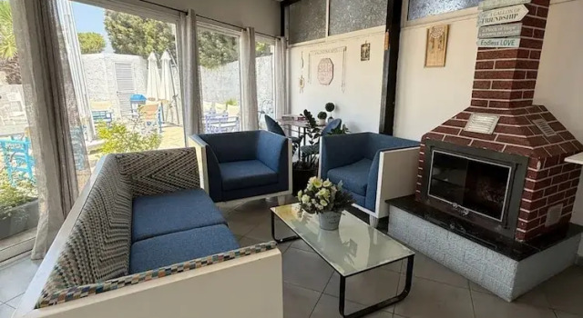Suite 105 Valentina Cosy Comfort, Rezerwuj Apartament Pafos Pafos, w pobliżu Markideio Theatre