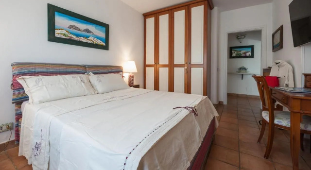 Relais Serapo, Забронировать Отель Отели Лацио с бассейном, Бассейн