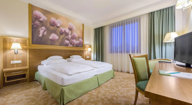 Hotel Sonnenhof, Rezerwuj Hotel Suceava Suczawa