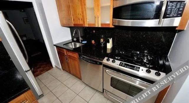 Market Rental Midtown East Apartments, Забронировать Апартаменты/квартира Мидтаун-Ист Нью-Йорк, рядом с Церковь Святого Петра