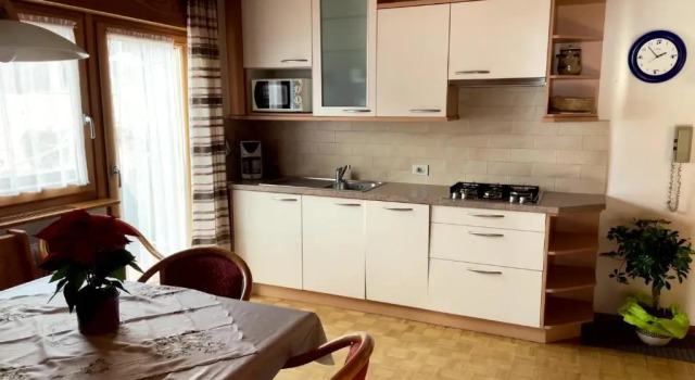 Апартаменты с балконом Residence Lastei