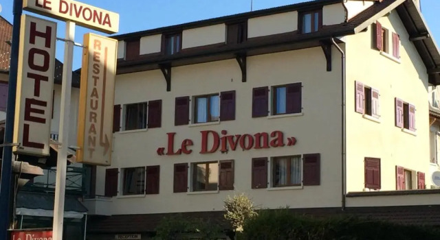 Номер Standard Hotel Le Divona "au coeur de Divonne"