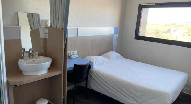 Двухместный номер Standard The Originals Access, Hôtel Millau Sud