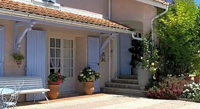 Domaine de la Provençale, Prenota Affittacamere Hotel a Alvernia con parcheggio, Parcheggio