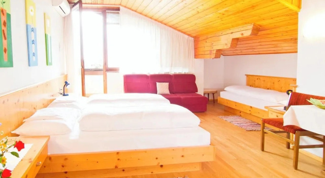 Семейный номер Standard с видом на бассейн Bio Hotel Kaufmann