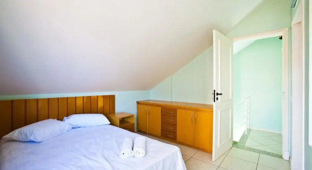 FL003 3 Bedroom Apartment By Senstay