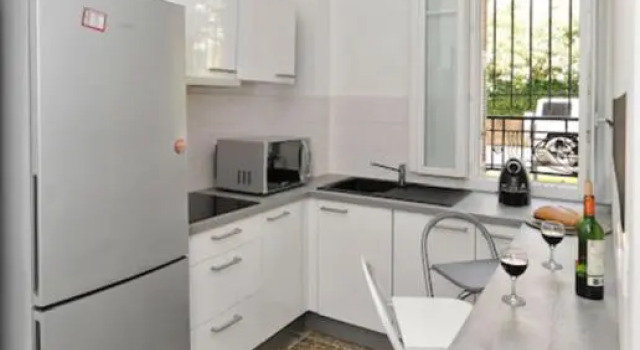 Large flat 10 minutes from the BEACH, Забронировать Отель Ницца Приморские Альпы, рядом с Музей Массена