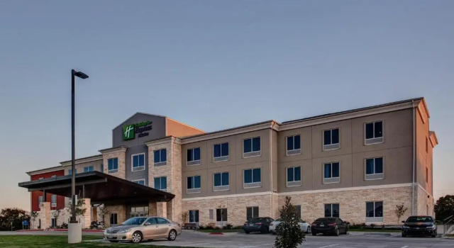 Holiday Inn Express & Suites Gatesville - N. Ft Hood by IHG, Buchen Sie Hotel Gatesville Texas