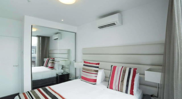 The Sebel Melbourne Docklands Hotel, Забронировать Отель Отели Мельбурна с бассейном, рядом с Пристань для яхт «Е», Бассейн