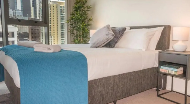 1 Bedroom Studio Apartment near Eagle Street