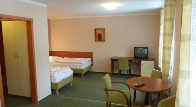 Hotel Na Kocandě, Rezerwuj Hotel Hotele w Central Bohemia z parkingiem, Parking