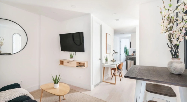 Апартаменты 48-3fe 2BR Prime Midtown West