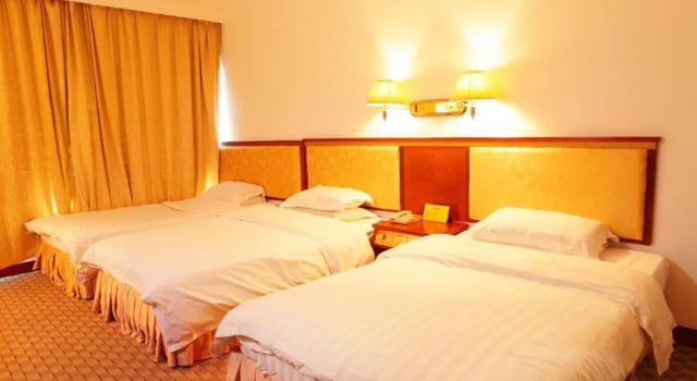 Номер Comfort Bao Li Feng Hotel