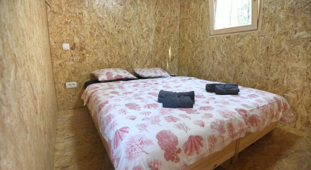 TreeHouses Ljubač Glamping Robinson