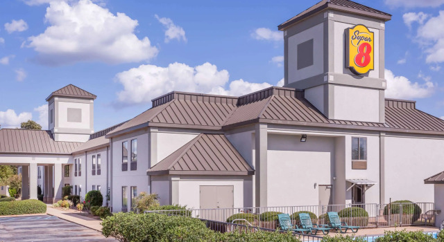 Super 8 by Wyndham Greer/Spartanburg Area, Book Hotel Greer South Carolina