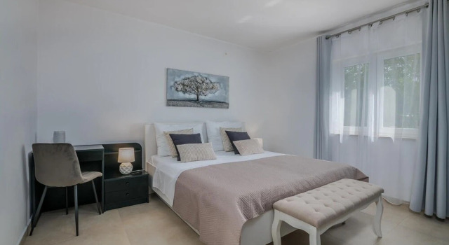 Beautiful Home in Kras With Wifi and 3 Bedrooms, Varaa Hotelli Hotellit Kvarner Islands uima-altaalla, Uima-allas
