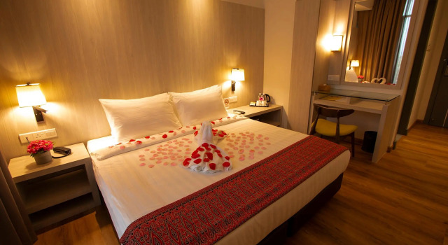 Двухместный номер Standard AZ Hotel & Serviced Apartments