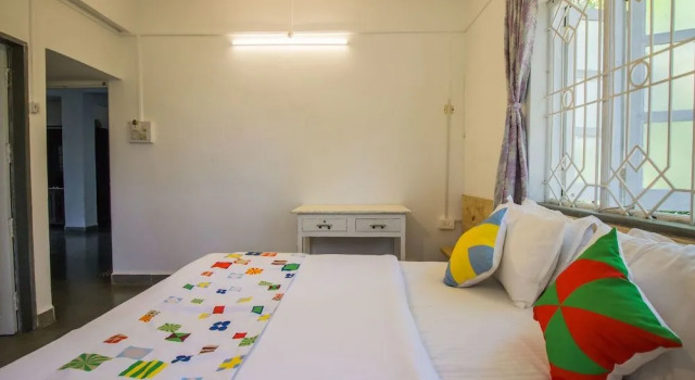 OYO 12929 Home Field View Studio Parra, Book Pension Parra North Goa
