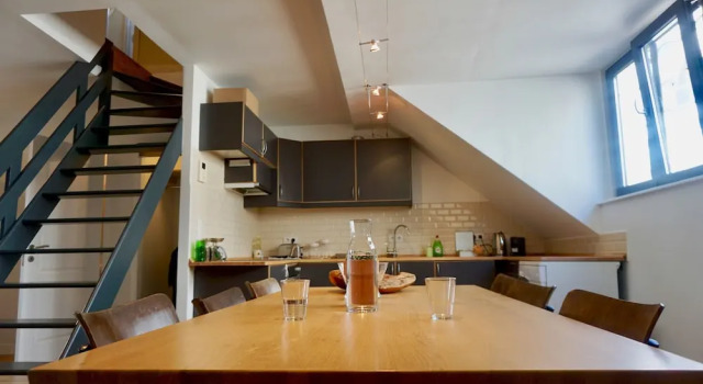 Апартаменты c 1 комнатой Unit 8 - Charming Loft Apt. Near Avenue Louise