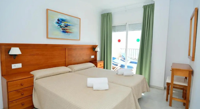 Апартаменты с 2 комнатами с видом на море Apartamentos HC Burriana Playa