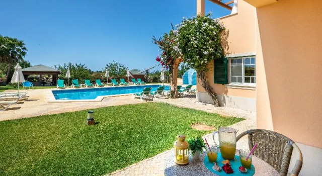 Апартаменты c 1 комнатой с балконом Apartamentos Monte dos Avós, Albufeira by AlgarveBlossom