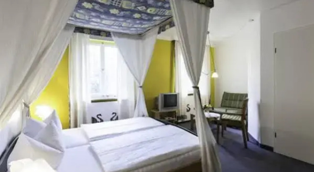 Schlossrestaurant Neuschwanstein, Varaa Hotelli Hotellit Baijeri pysäköinnillä, Pysäköinti