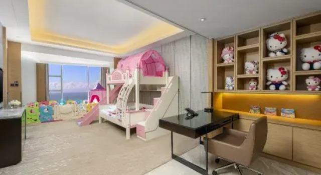 Люкс с видом на море Furama Hotel Beihai