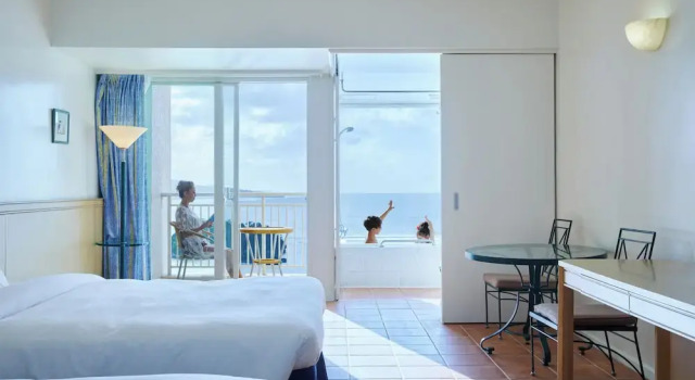 Habitación cuádruple De lujo con balcón y frente al océano Hoshino Resorts RISONARE Guam