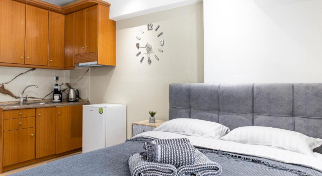 Студия Deluxe Blaze Studios & Apartments