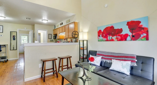 Апартаменты Austin Condo w/ Pool Access: 5 Mi to Downtown!
