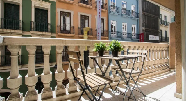 Stylish *NEW* Apartment in Alicante w/ 4 bedrooms, Забронировать Апартаменты/квартира Апартаменты Аликанте, рядом с Wellness Center Alicante Spa, Апартаменты/квартира