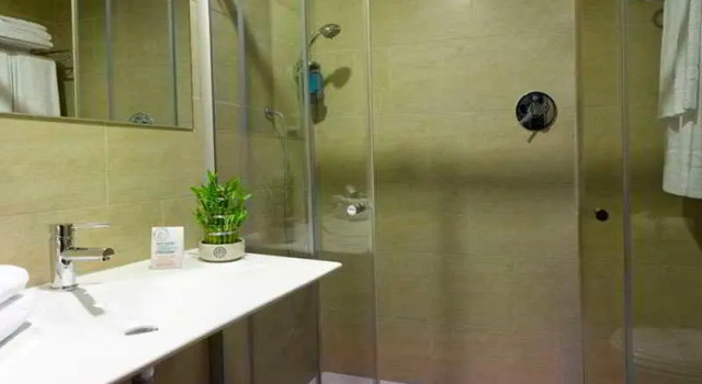 Номер Standard Hotel H2 Avila