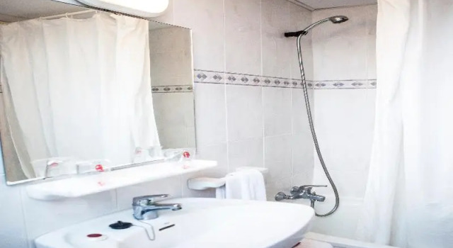 Двухместный номер Standard с балконом Hotel Perla Tenerife