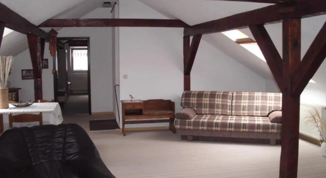 Ferienwohnung Am Dorfplatz, Prenota Appartamento Hotel a Garz con parcheggio, Parcheggio