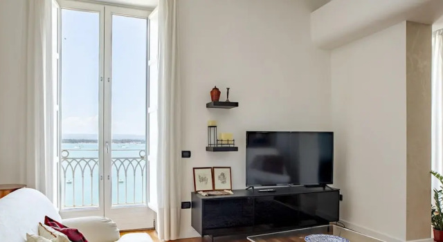 Oikos Sea View 23 by Wonderful Italy