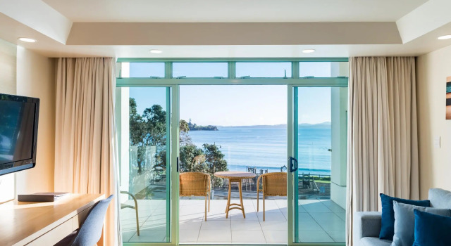 Люкс Superior Paihia Beach Resort & Spa Hotel