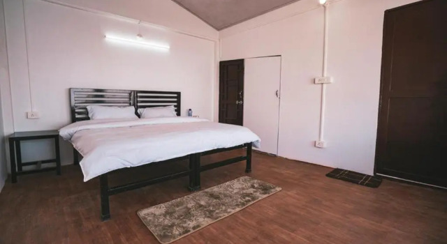 Spandan Villas, Rezervovat Hotel Dhanaulti Uttarakhand