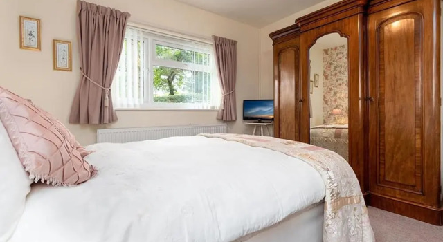 Bwthyn Tan Dderwen, Book Hotel Hoteller i Henryd med parkering, Parkering