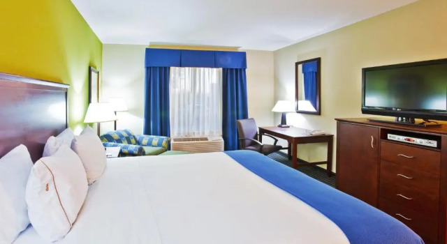 Номер Standard Holiday Inn Express Hotel & Suites Ooltewah Springs - Chattanooga by IHG