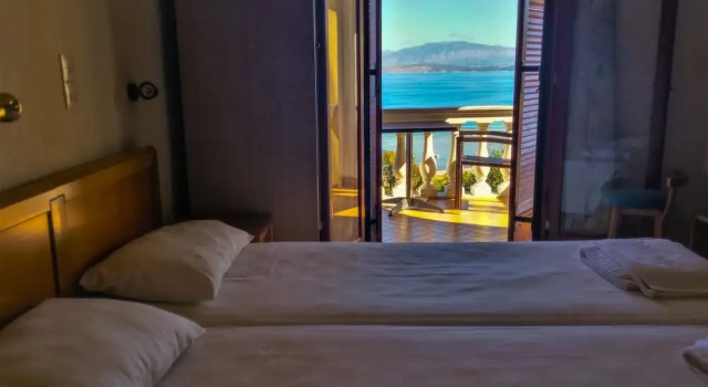 Dionysos Studios & Apartmets, Забронировать Отель Отели периферии Ионических островов с парковкой, Парковка