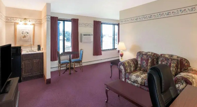 Номер Standard Days Inn by Wyndham Sioux Falls