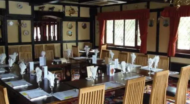 Potters Inn, Забронировать Отель Кемберли Суррей