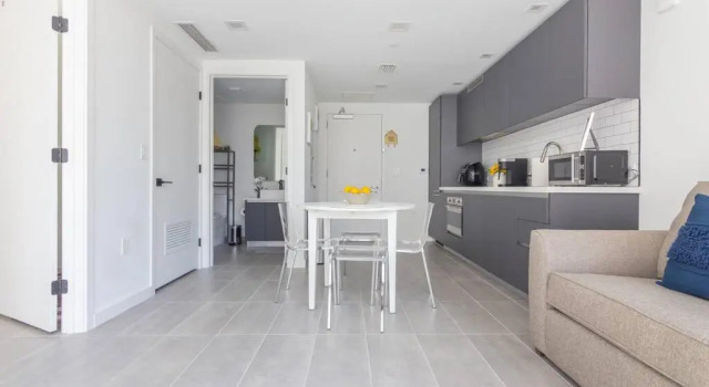Amazing Condo in Downtown Miami/Brickell w/Parking, Varaa Hotelli Hotellit Miami Beach uima-altaalla, Uima-allas